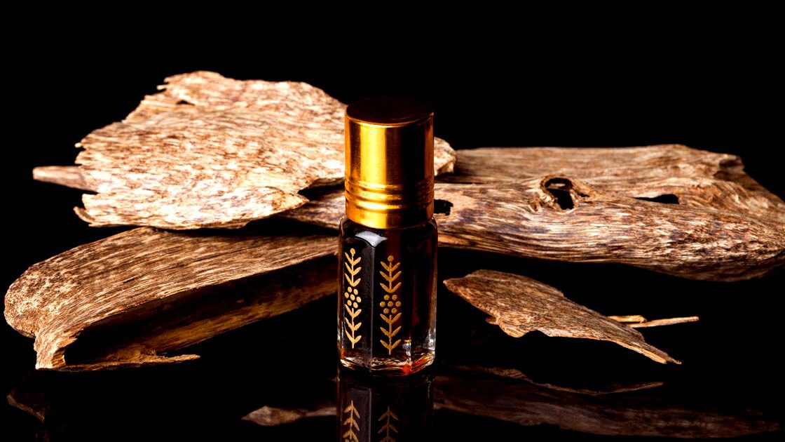 eaglewood essential oil, buy agarwood oil, aloeswood oil, agarwood soap, agarwood oil, agarwood essential oil, agar agar wood, wood oil