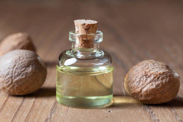 indonesian nutmeg oil
