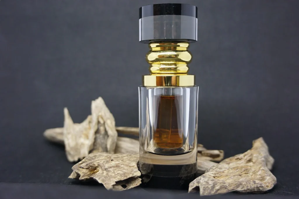Agarwood vs Oud Oil: Are They the Same? Complete Explanation from an Indonesian Manufacturer 5 agarwood oil aromatherapy