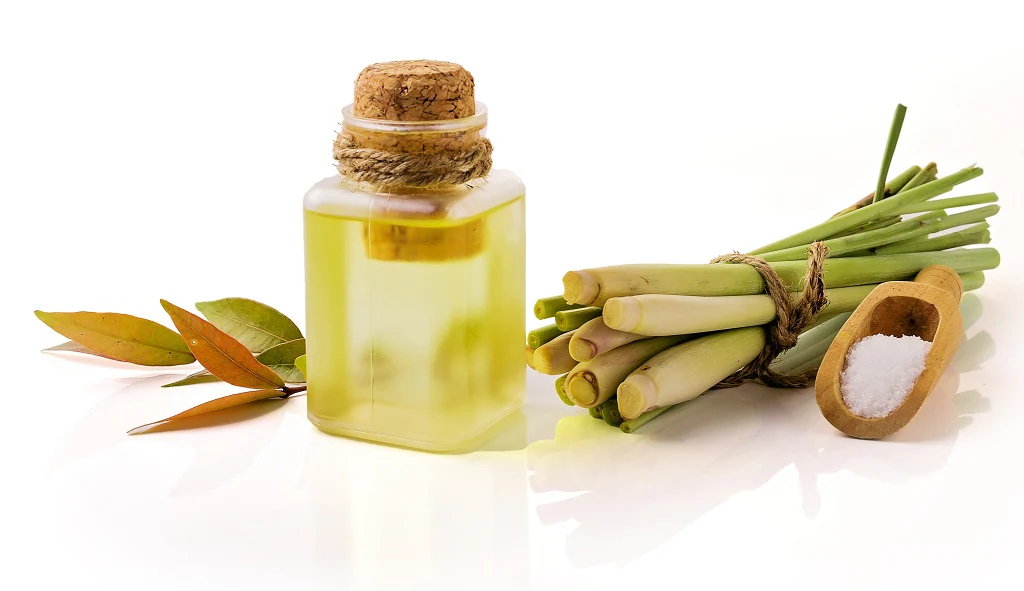 benefits of lemongrass oil in cosmetic