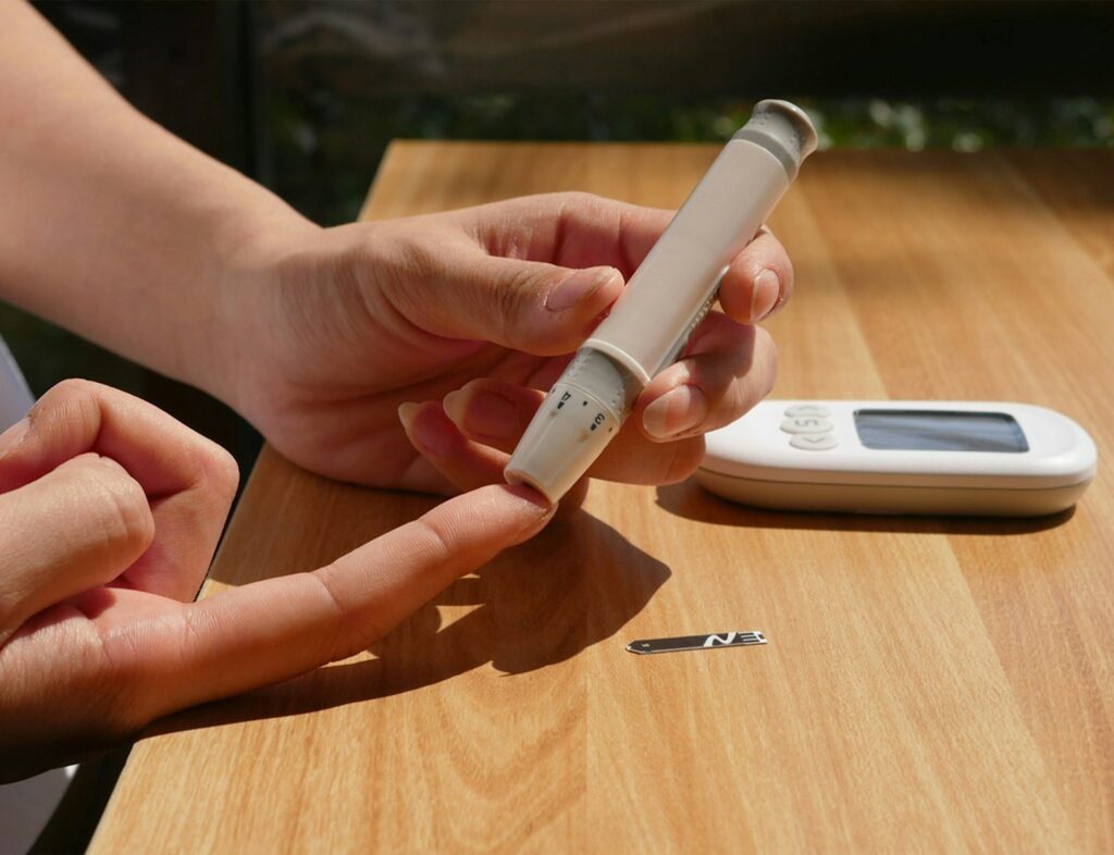 clove oil, diabetes, healthy, lifestyle
